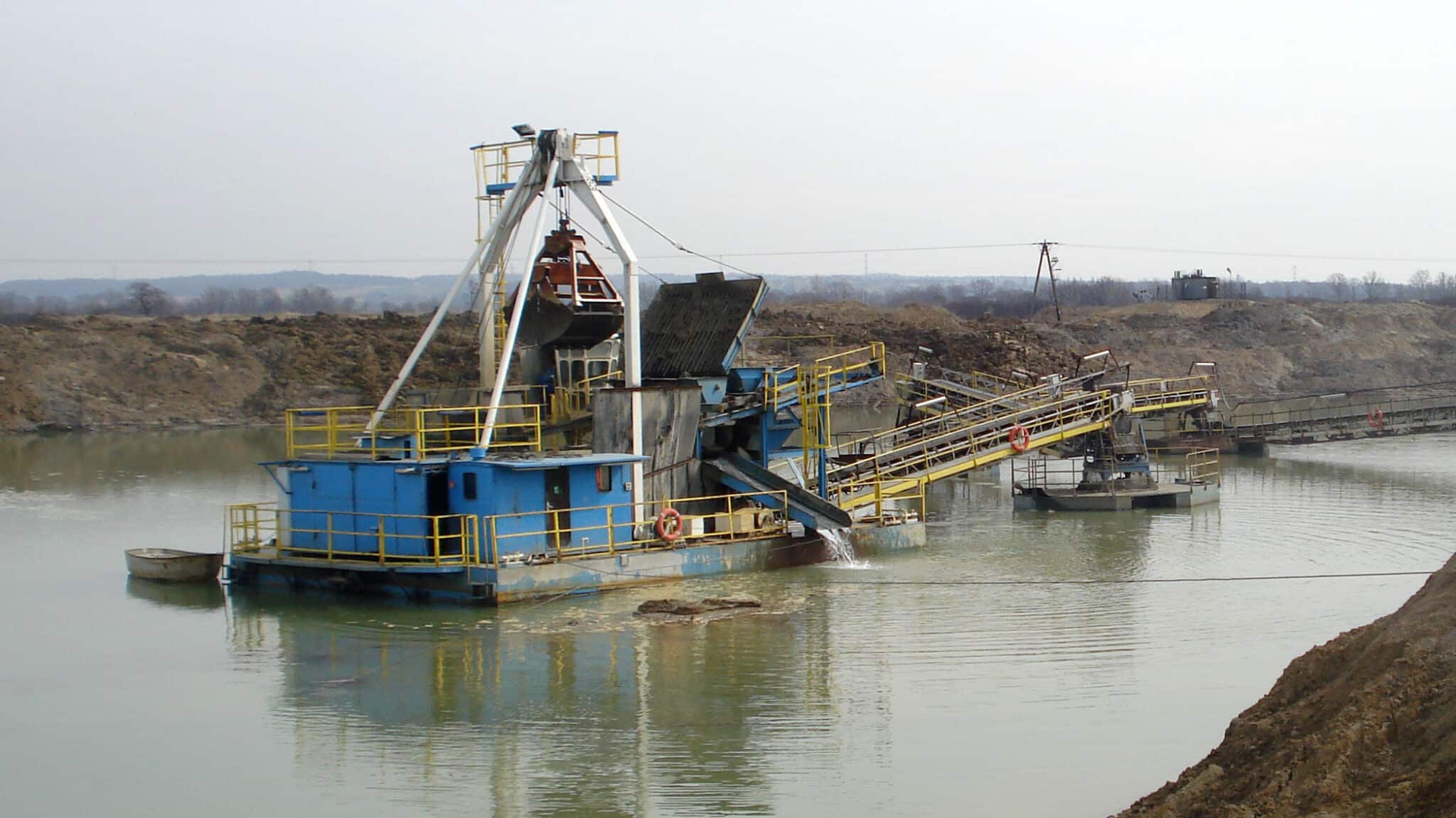 Cogmatic supplies split sprockets, chain wheels, and custom drive gears for wet environments where corrosion and abrasion combine.